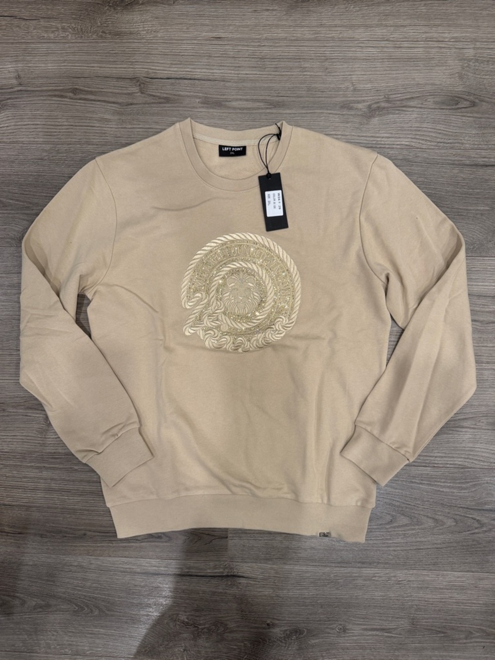 Left Point Lion Rhinestone Crewneck Sweatshirt Men’s Size XXL Fits Like A Large